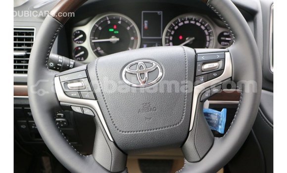 Buy Import Toyota Land Cruiser White Car in Import - Dubai in Abaco Buy Import Toyota Land Cruiser White Car in Import - Dubai in Abaco