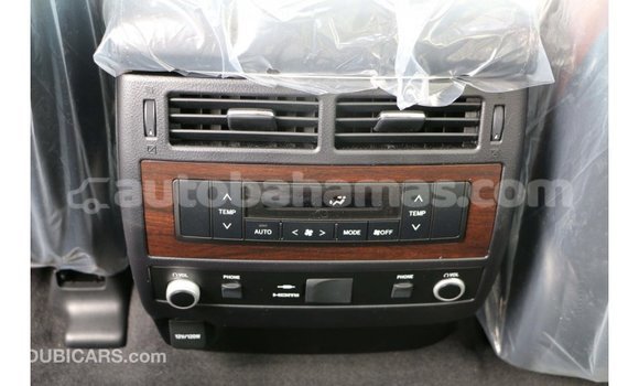 Buy Import Toyota Land Cruiser White Car in Import - Dubai in Abaco Buy Import Toyota Land Cruiser White Car in Import - Dubai in Abaco