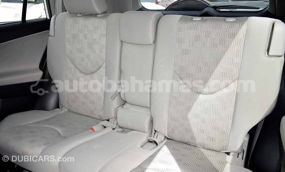 Buy Import Toyota HiAce White Truck in Import - Dubai in Abaco Buy Import Toyota HiAce White Truck in Import - Dubai in Abaco