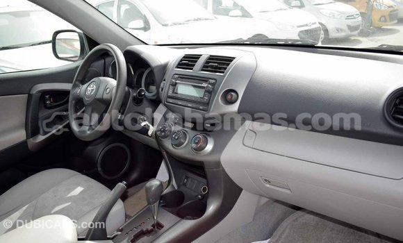 Buy Import Toyota HiAce White Truck in Import - Dubai in Abaco Buy Import Toyota HiAce White Truck in Import - Dubai in Abaco