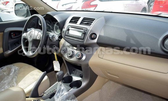 Buy Import Toyota HiAce Other Truck in Import - Dubai in Abaco Buy Import Toyota HiAce Other Truck in Import - Dubai in Abaco