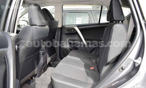 Buy Import Toyota HiAce Other Truck in Import - Dubai in Abaco Buy Import Toyota HiAce Other Truck in Import - Dubai in Abaco