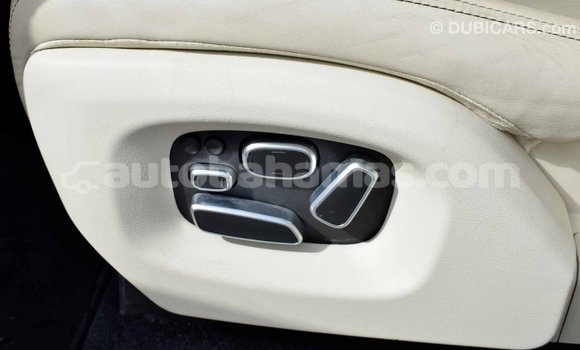 Buy Import Land Rover Range Rover White Car in Import - Dubai in Abaco Buy Import Land Rover Range Rover White Car in Import - Dubai in Abaco