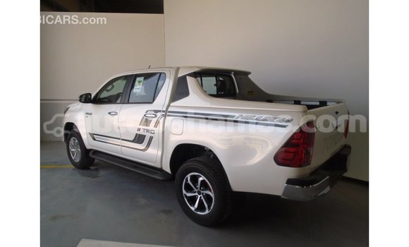 Buy Import Toyota Hilux Other Car in Import - Dubai in Abaco Buy Import Toyota Hilux Other Car in Import - Dubai in Abaco