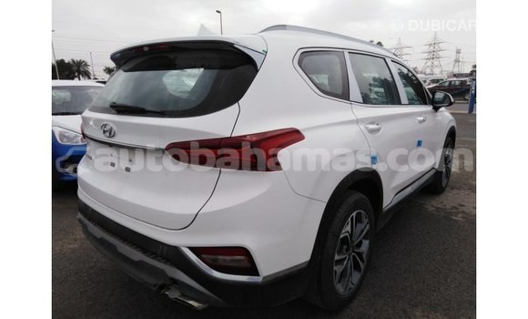 Buy Import Hyundai Santa Fe White Car in Import - Dubai in Abaco Buy Import Hyundai Santa Fe White Car in Import - Dubai in Abaco
