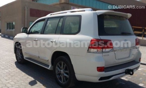 Buy Import Toyota Land Cruiser White Car in Import - Dubai in Abaco Buy Import Toyota Land Cruiser White Car in Import - Dubai in Abaco