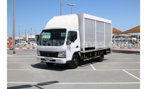 Buy Import Mitsubishi L400 White Truck in Import - Dubai in Abaco