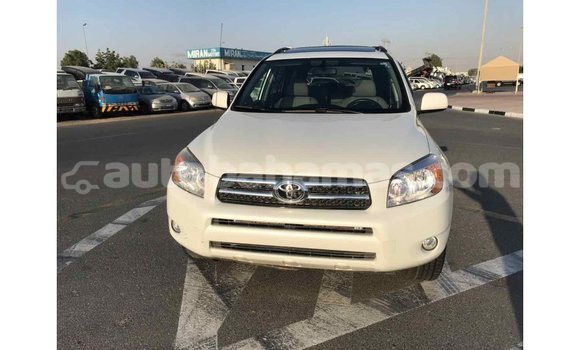 Buy Import Toyota HiAce White Truck in Import - Dubai in Abaco Buy Import Toyota HiAce White Truck in Import - Dubai in Abaco
