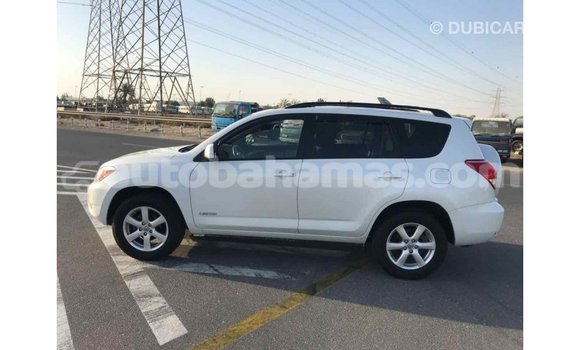 Buy Import Toyota HiAce White Truck in Import - Dubai in Abaco Buy Import Toyota HiAce White Truck in Import - Dubai in Abaco
