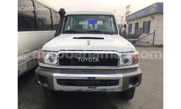 Buy Import Toyota Land Cruiser White Car in Import - Dubai in Abaco Buy Import Toyota Land Cruiser White Car in Import - Dubai in Abaco