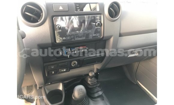 Buy Import Toyota Land Cruiser White Car in Import - Dubai in Abaco Buy Import Toyota Land Cruiser White Car in Import - Dubai in Abaco