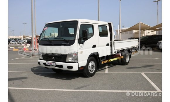 Buy Import Mitsubishi L400 White Truck in Import - Dubai in Abaco