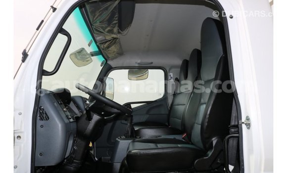 Buy Import Mitsubishi L400 White Truck in Import - Dubai in Abaco