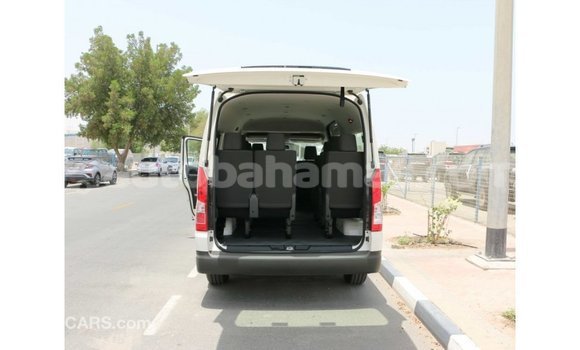 Buy Import Toyota Hiace White Car in Import - Dubai in Abaco Buy Import Toyota Hiace White Car in Import - Dubai in Abaco