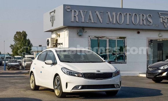 Buy Import Kia Cerato White Car in Import - Dubai in Abaco