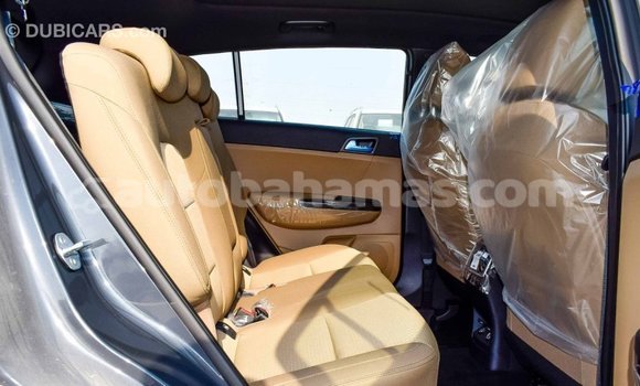 Buy Import Kia Sportage Other Car in Import - Dubai in Abaco Buy Import Kia Sportage Other Car in Import - Dubai in Abaco
