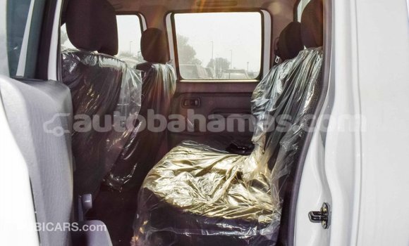 Buy Import Nissan NP 300 White Car in Import - Dubai in Abaco Buy Import Nissan NP 300 White Car in Import - Dubai in Abaco