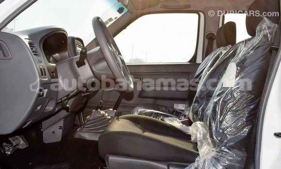 Buy Import Nissan NP 300 White Car in Import - Dubai in Abaco Buy Import Nissan NP 300 White Car in Import - Dubai in Abaco