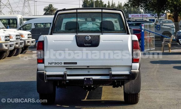 Buy Import Nissan NP 300 White Car in Import - Dubai in Abaco Buy Import Nissan NP 300 White Car in Import - Dubai in Abaco