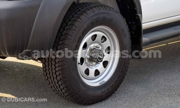 Buy Import Nissan NP 300 White Car in Import - Dubai in Abaco Buy Import Nissan NP 300 White Car in Import - Dubai in Abaco