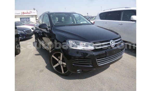 Buy Import Volkswagen Touareg Black Car in Import - Dubai in Abaco
