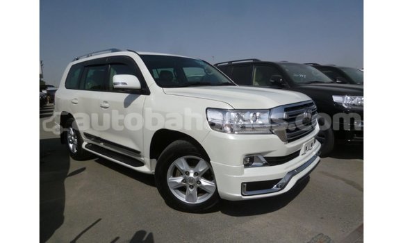 Buy Import Toyota Land Cruiser White Car in Import - Dubai in Abaco Buy Import Toyota Land Cruiser White Car in Import - Dubai in Abaco