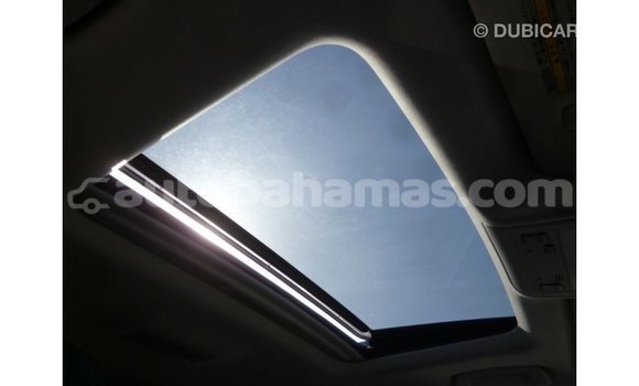 Buy Import Toyota Land Cruiser White Car in Import - Dubai in Abaco Buy Import Toyota Land Cruiser White Car in Import - Dubai in Abaco