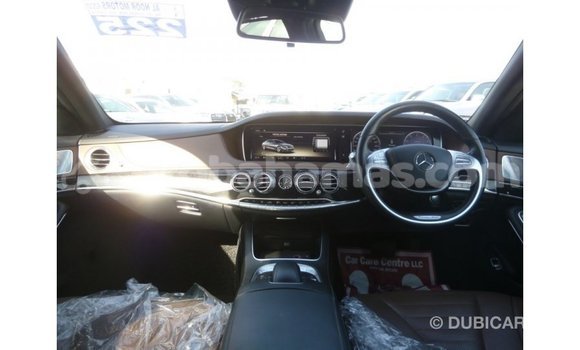 Buy Import Mercedes-Benz 190 (W201) White Car in Import - Dubai in Abaco Buy Import Mercedes-Benz 190 (W201) White Car in Import - Dubai in Abaco
