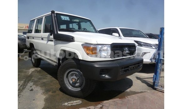Buy Import Toyota Land Cruiser White Car in Import - Dubai in Abaco Buy Import Toyota Land Cruiser White Car in Import - Dubai in Abaco