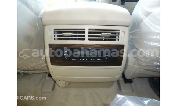 Buy Import Toyota Land Cruiser White Car in Import - Dubai in Abaco Buy Import Toyota Land Cruiser White Car in Import - Dubai in Abaco