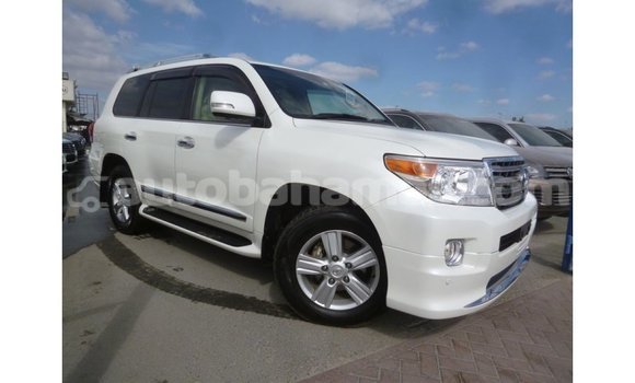 Buy Import Toyota Land Cruiser White Car in Import - Dubai in Abaco Buy Import Toyota Land Cruiser White Car in Import - Dubai in Abaco