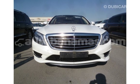 Buy Import Mercedes-Benz 190 (W201) White Car in Import - Dubai in Abaco Buy Import Mercedes-Benz 190 (W201) White Car in Import - Dubai in Abaco