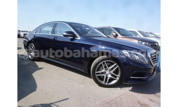 Buy Import Mercedes-Benz 190 (W201) Blue Car in Import - Dubai in Abaco