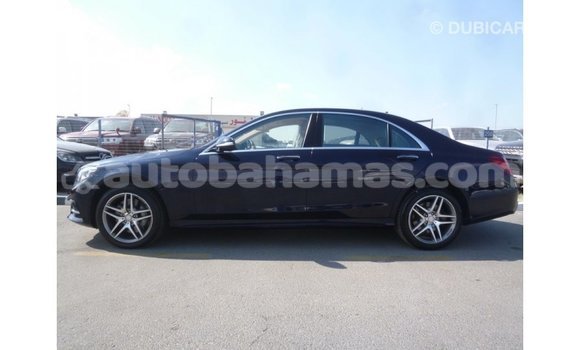 Buy Import Mercedes-Benz 190 (W201) Blue Car in Import - Dubai in Abaco Buy Import Mercedes-Benz 190 (W201) Blue Car in Import - Dubai in Abaco