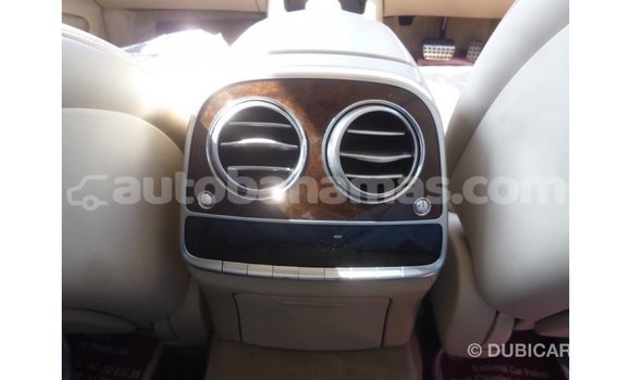 Buy Import Mercedes-Benz 190 (W201) Blue Car in Import - Dubai in Abaco Buy Import Mercedes-Benz 190 (W201) Blue Car in Import - Dubai in Abaco