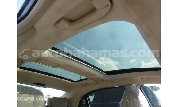 Buy Import Mercedes-Benz 190 (W201) Blue Car in Import - Dubai in Abaco Buy Import Mercedes-Benz 190 (W201) Blue Car in Import - Dubai in Abaco