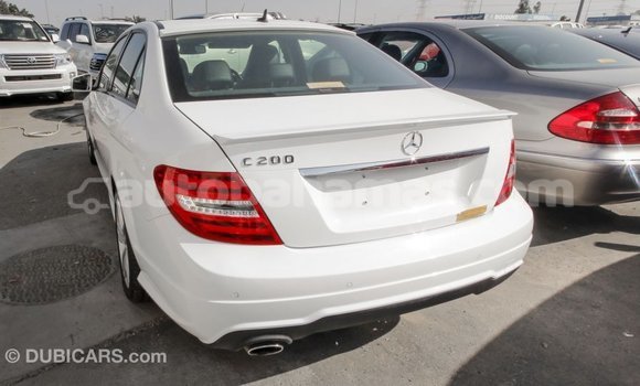 Buy Import Mercedes-Benz 200 White Car in Import - Dubai in Abaco Buy Import Mercedes-Benz 200 White Car in Import - Dubai in Abaco