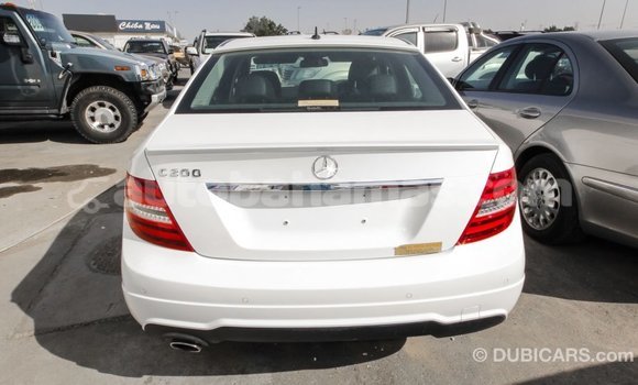 Buy Import Mercedes-Benz 200 White Car in Import - Dubai in Abaco Buy Import Mercedes-Benz 200 White Car in Import - Dubai in Abaco