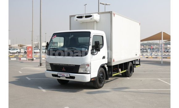 Buy Import Mitsubishi L400 White Truck in Import - Dubai in Abaco