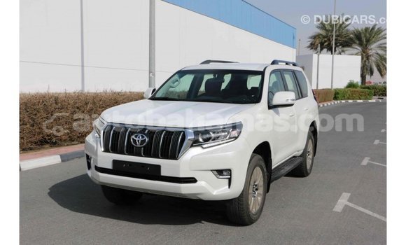 Buy Import Toyota Prado White Car in Import - Dubai in Abaco