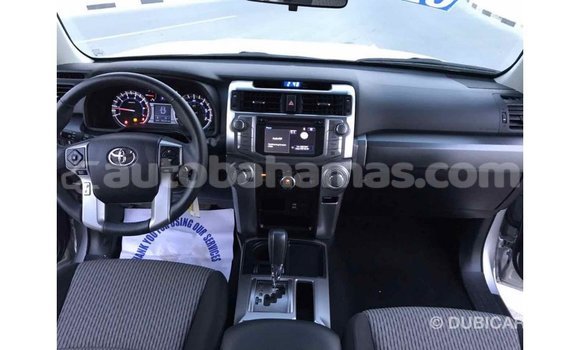 Buy Import Toyota HiAce Other Truck in Import - Dubai in Abaco Buy Import Toyota HiAce Other Truck in Import - Dubai in Abaco