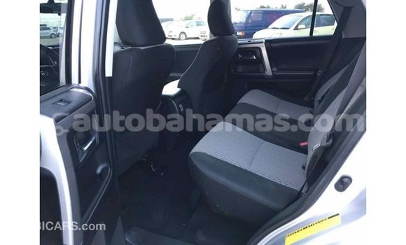 Buy Import Toyota HiAce Other Truck in Import - Dubai in Abaco Buy Import Toyota HiAce Other Truck in Import - Dubai in Abaco