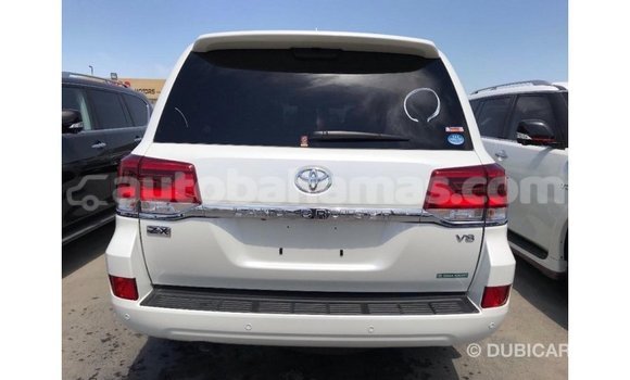 Buy Import Toyota Land Cruiser White Car in Import - Dubai in Abaco Buy Import Toyota Land Cruiser White Car in Import - Dubai in Abaco