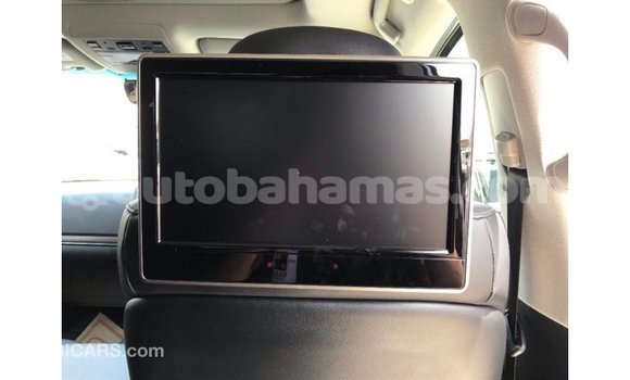 Buy Import Toyota Land Cruiser White Car in Import - Dubai in Abaco Buy Import Toyota Land Cruiser White Car in Import - Dubai in Abaco