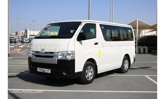 Buy Import Toyota Hiace White Car in Import - Dubai in Abaco