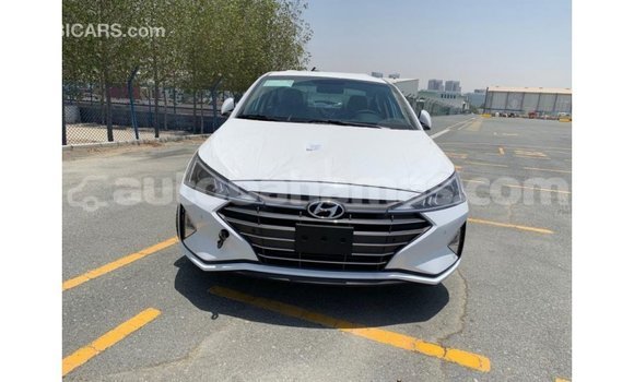 Buy Import Hyundai Elantra White Car in Import - Dubai in Abaco Buy Import Hyundai Elantra White Car in Import - Dubai in Abaco