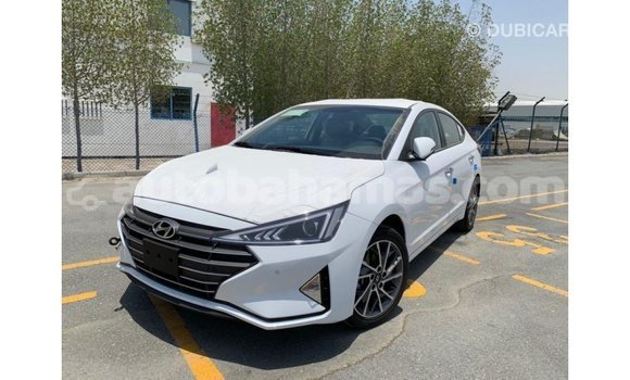 Buy Import Hyundai Elantra White Car in Import - Dubai in Abaco Buy Import Hyundai Elantra White Car in Import - Dubai in Abaco