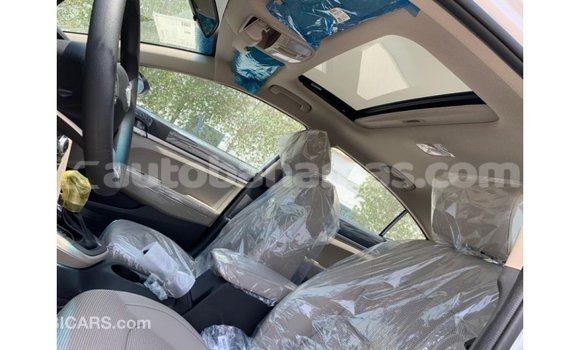 Buy Import Hyundai Elantra White Car in Import - Dubai in Abaco Buy Import Hyundai Elantra White Car in Import - Dubai in Abaco