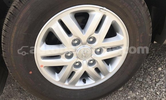 Buy Import Hyundai Accent White Car in Import - Dubai in Abaco Buy Import Hyundai Accent White Car in Import - Dubai in Abaco