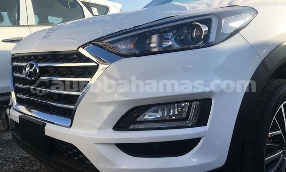 Buy Import Hyundai Tucson White Car in Import - Dubai in Abaco Buy Import Hyundai Tucson White Car in Import - Dubai in Abaco